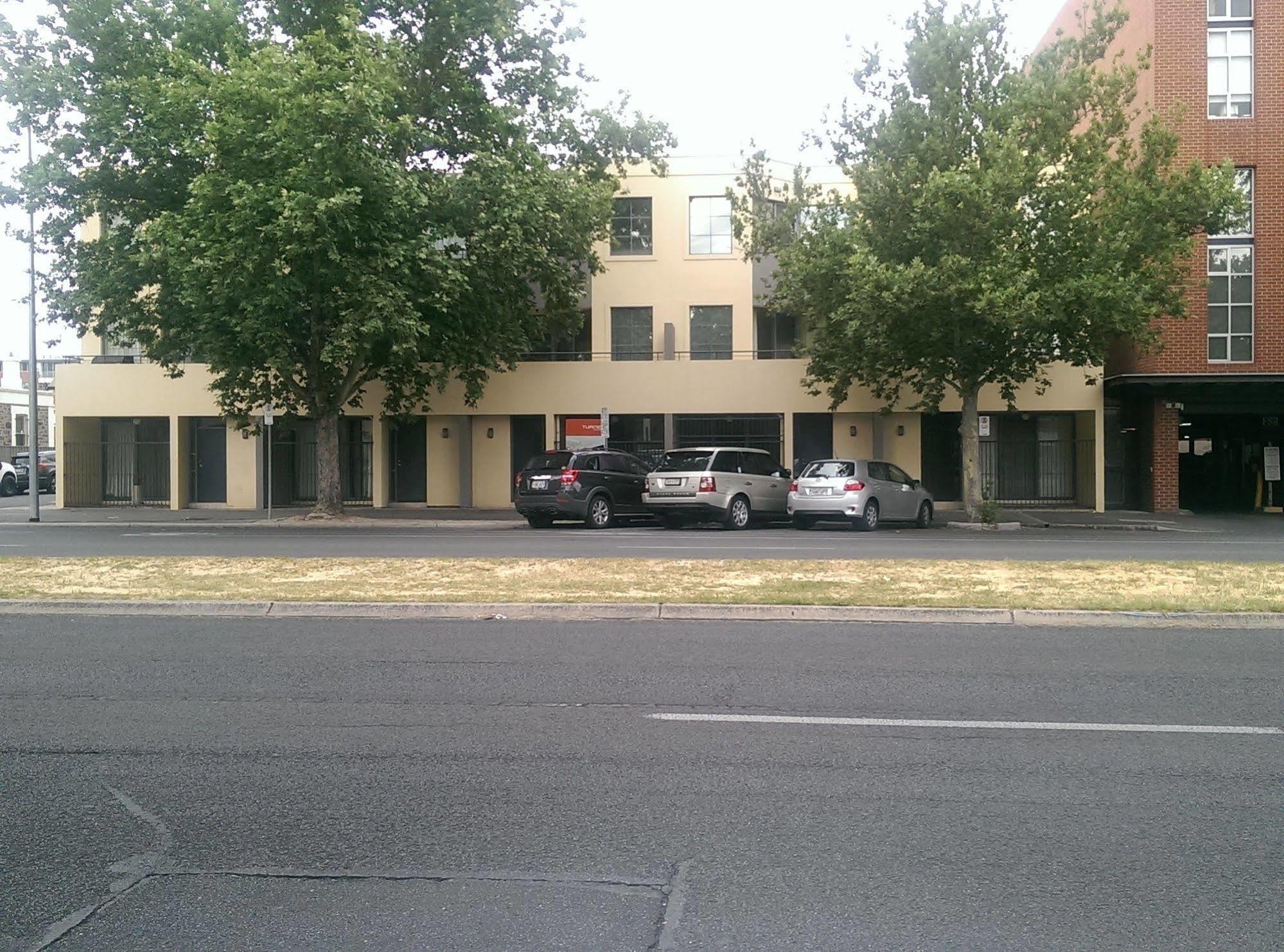 Rnr Serviced Apartments Adelaide - Wakefield St Dış mekan fotoğraf
