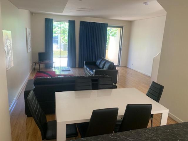 Rnr Serviced Apartments Adelaide - Wakefield St Dış mekan fotoğraf